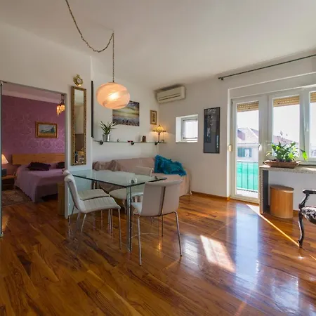 Tifani Lux Apartmán *