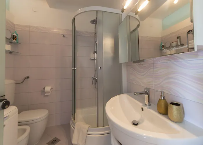 Tifani Lux Apartman *